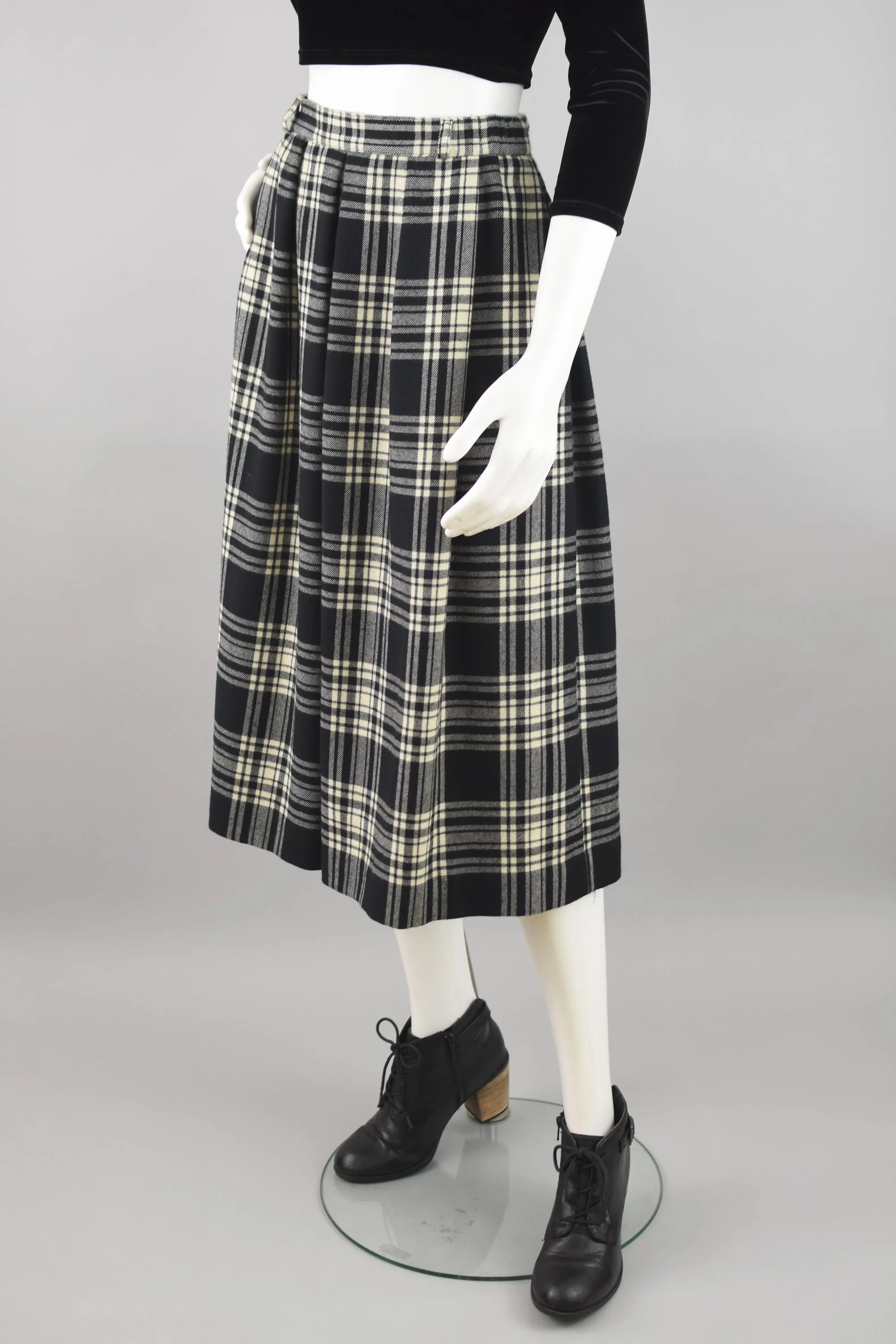 70s High Waist Wool Plaid Skirt Women's Waist 28 - 30"