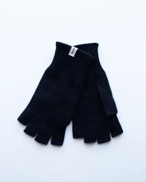Fingerless Gloves in Embassy
