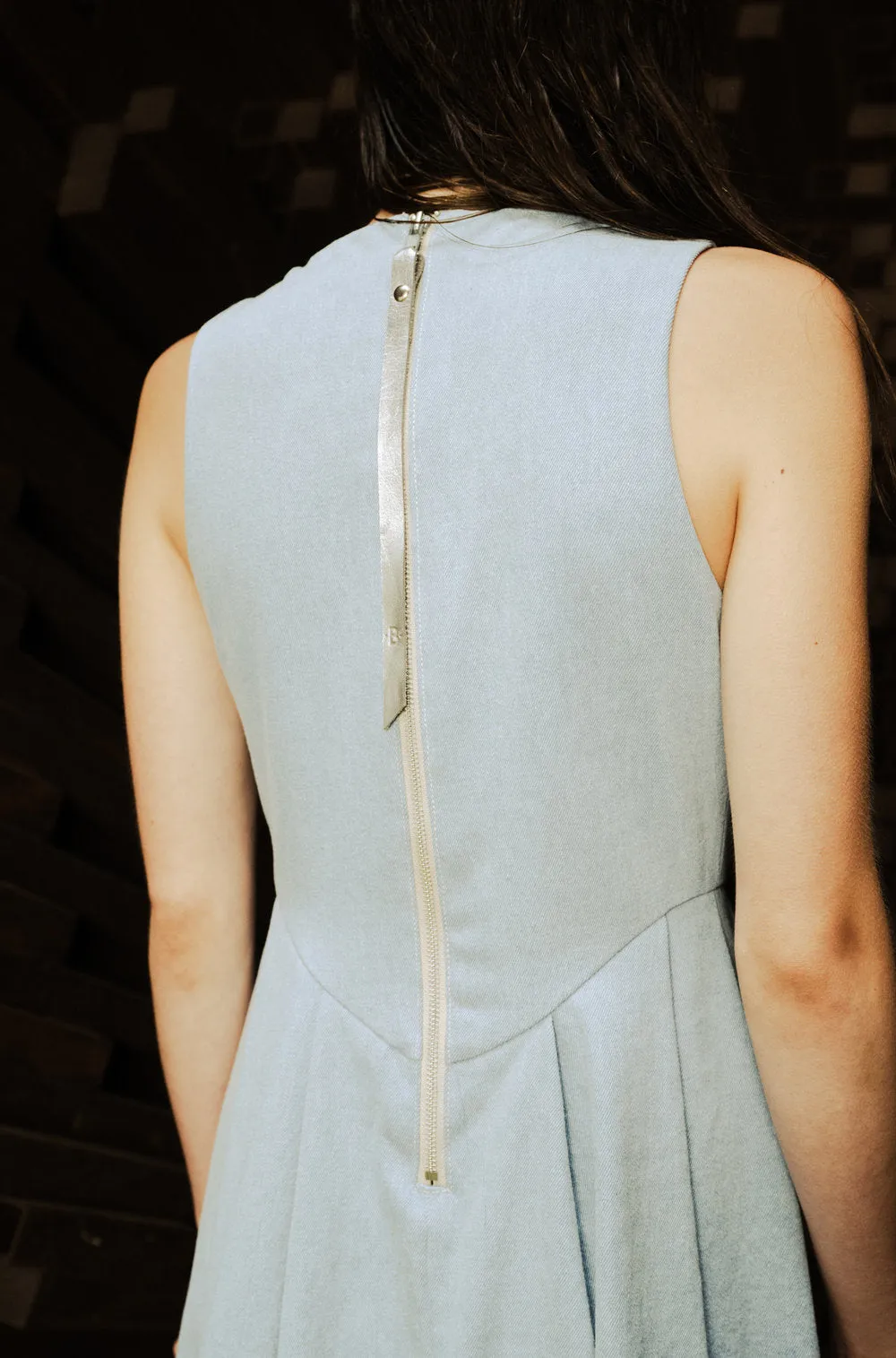 Luana Fitted Dress in Washed Denim