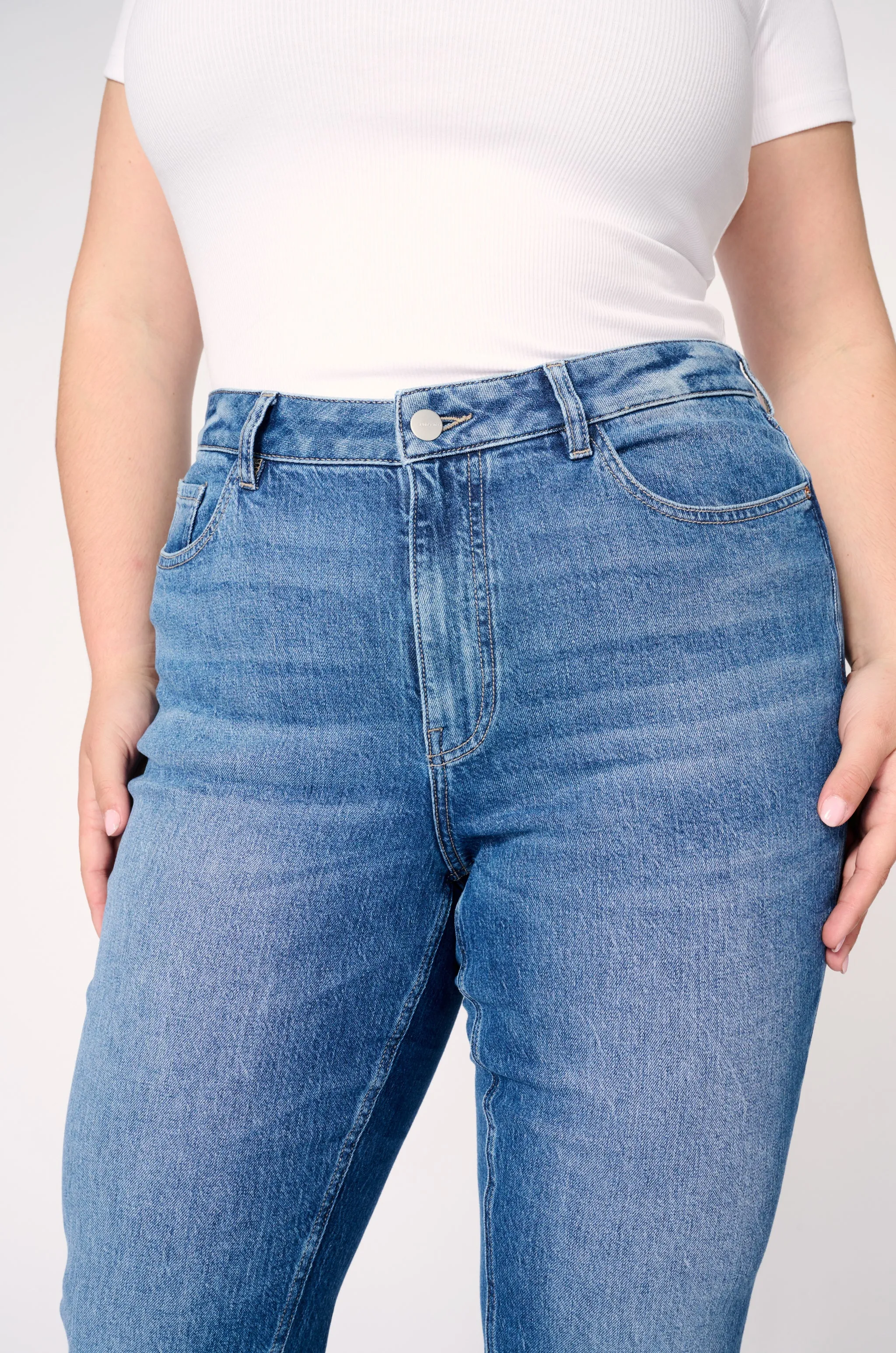 MAB PLUS - SLIM STRAIGHT JEANS | VENUS
