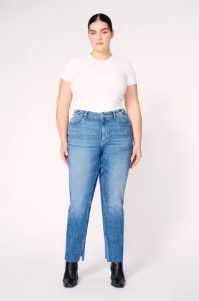 MAB PLUS - SLIM STRAIGHT JEANS | VENUS