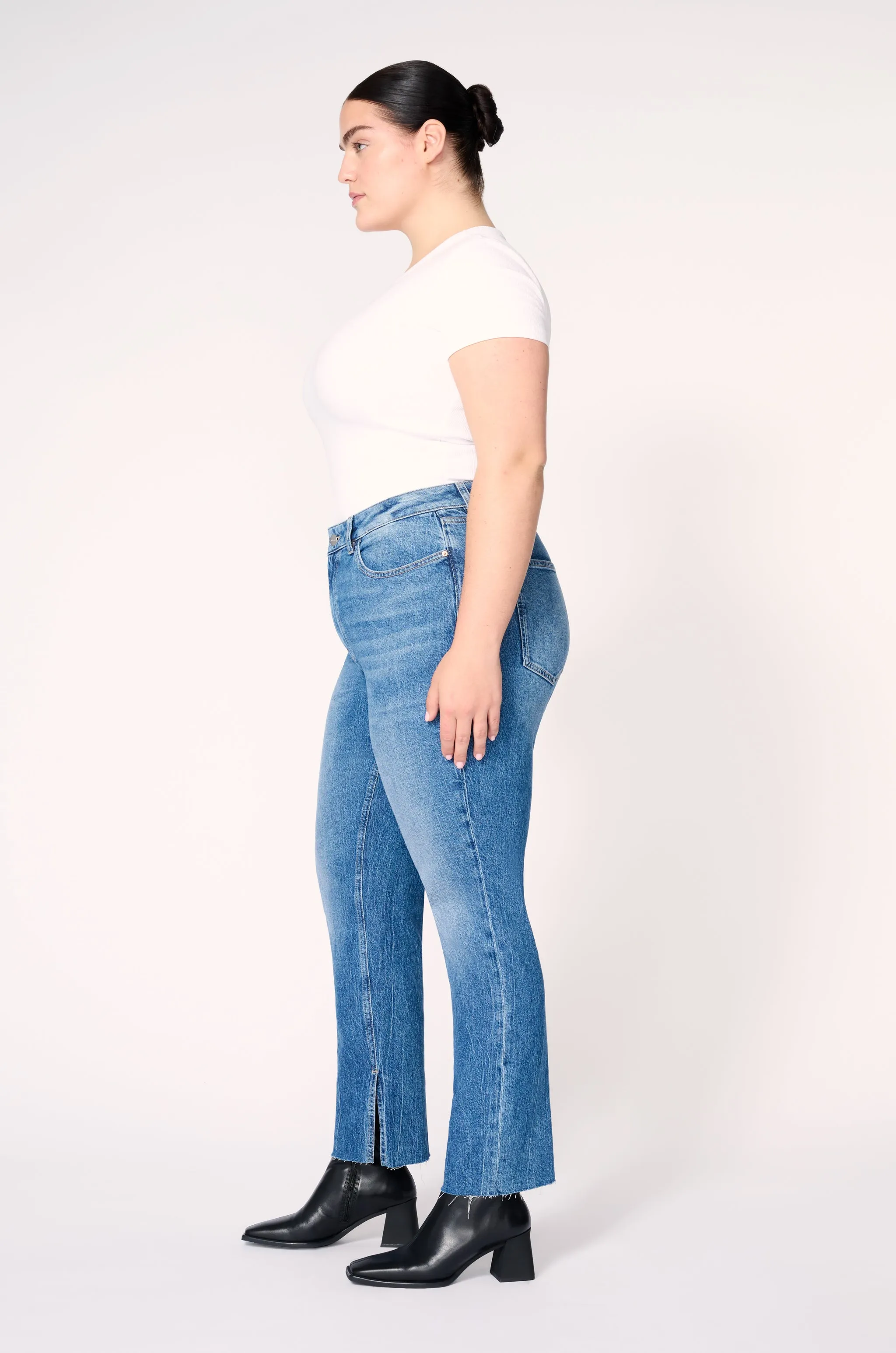 MAB PLUS - SLIM STRAIGHT JEANS | VENUS