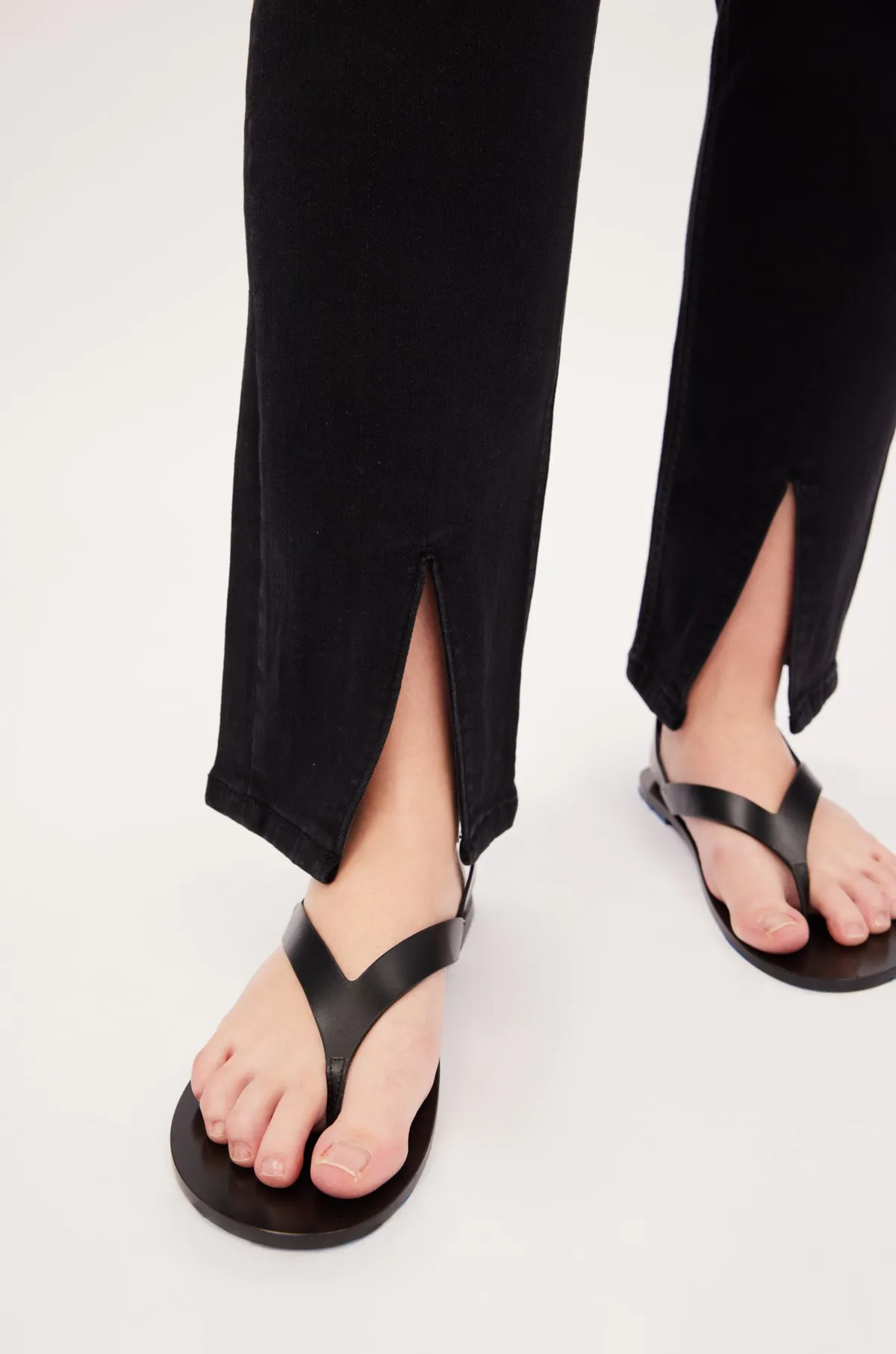 MAB - SLIM STRAIGHT JEANS | CLAREMONT