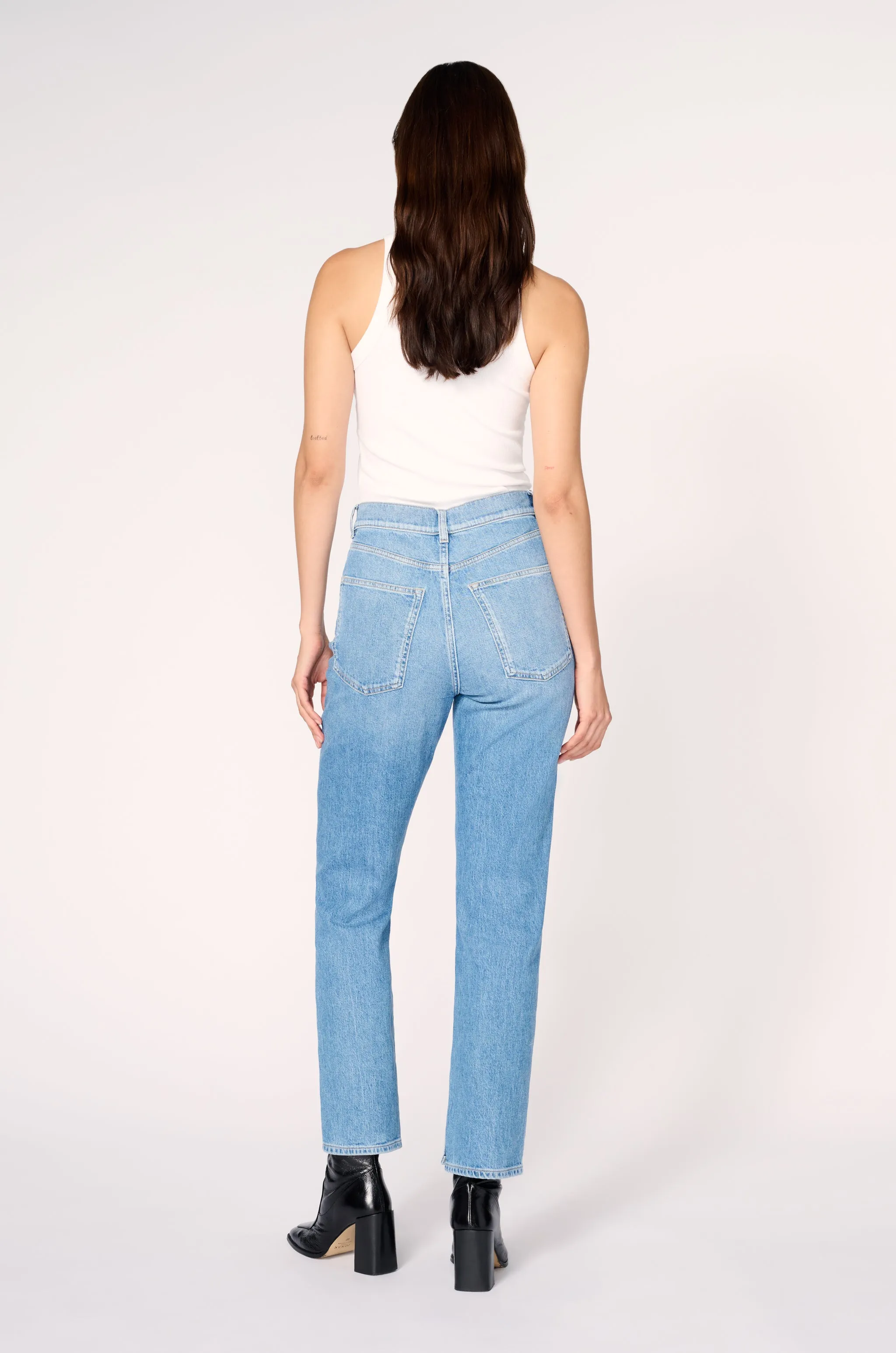 MAB - SLIM STRAIGHT JEANS | ON THE RUN