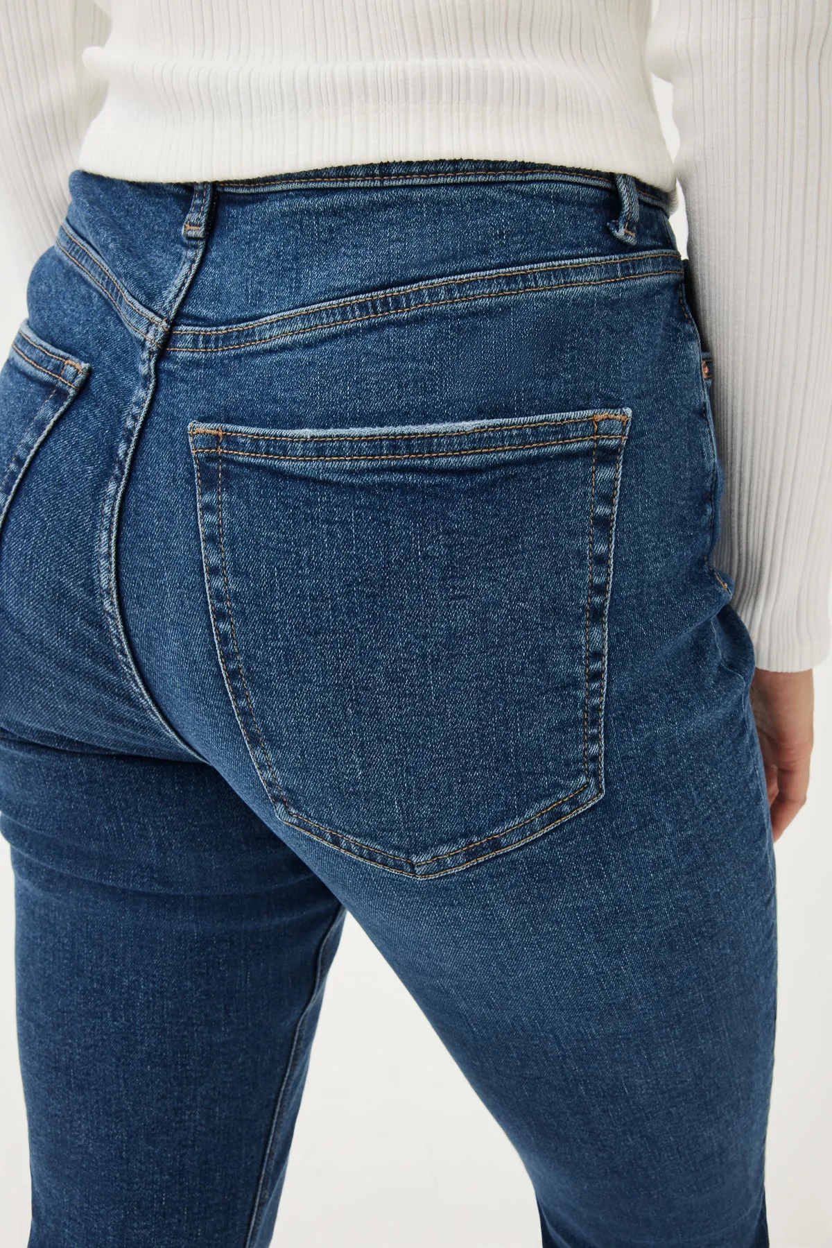 MAB - SLIM STRAIGHT JEANS | SKYLARK