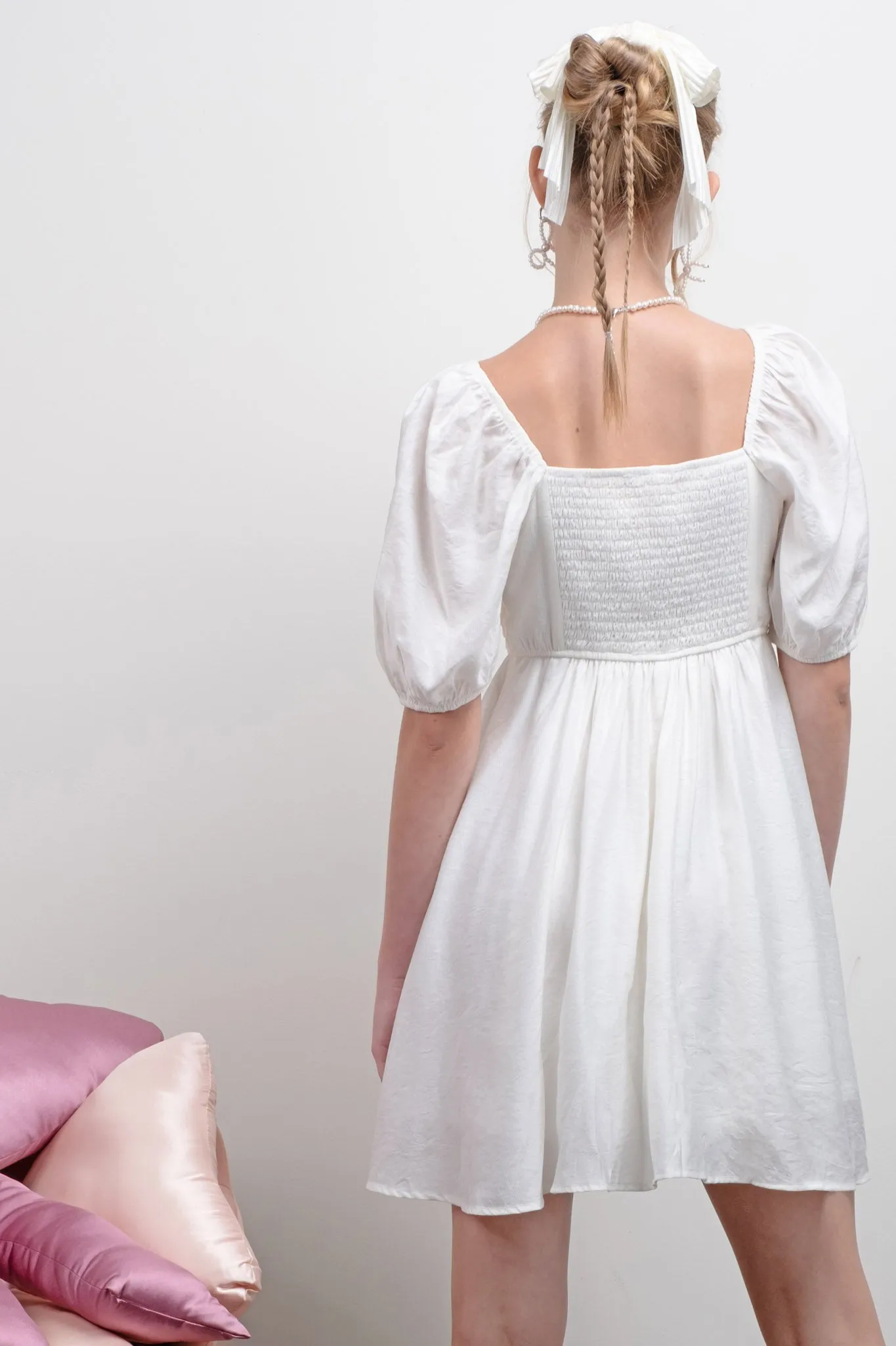 PLEATED DETAIL PUFF SLEEVE MINI DRESS
