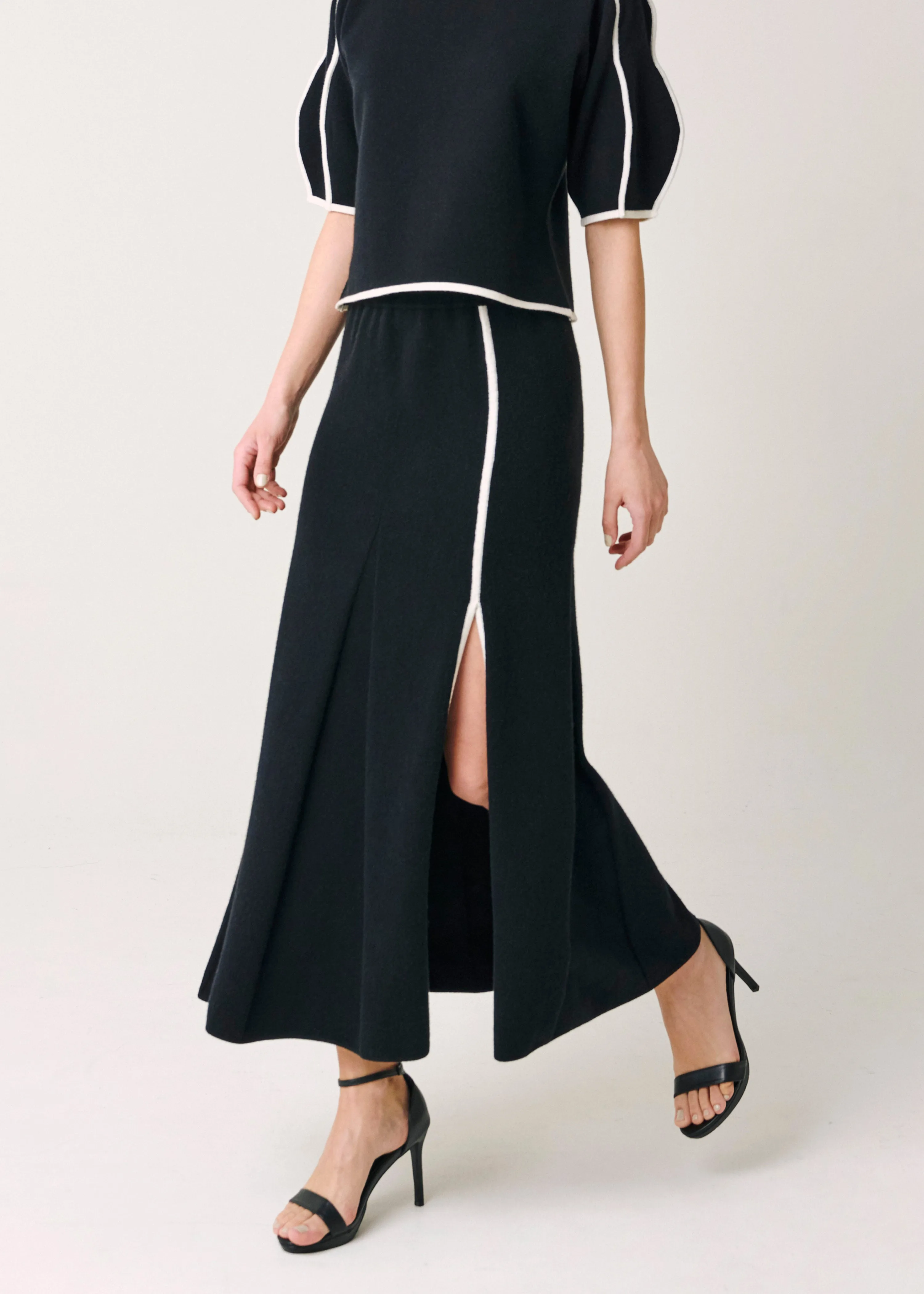 Sylvie Pleated Cashmere Midi Skirt - Black